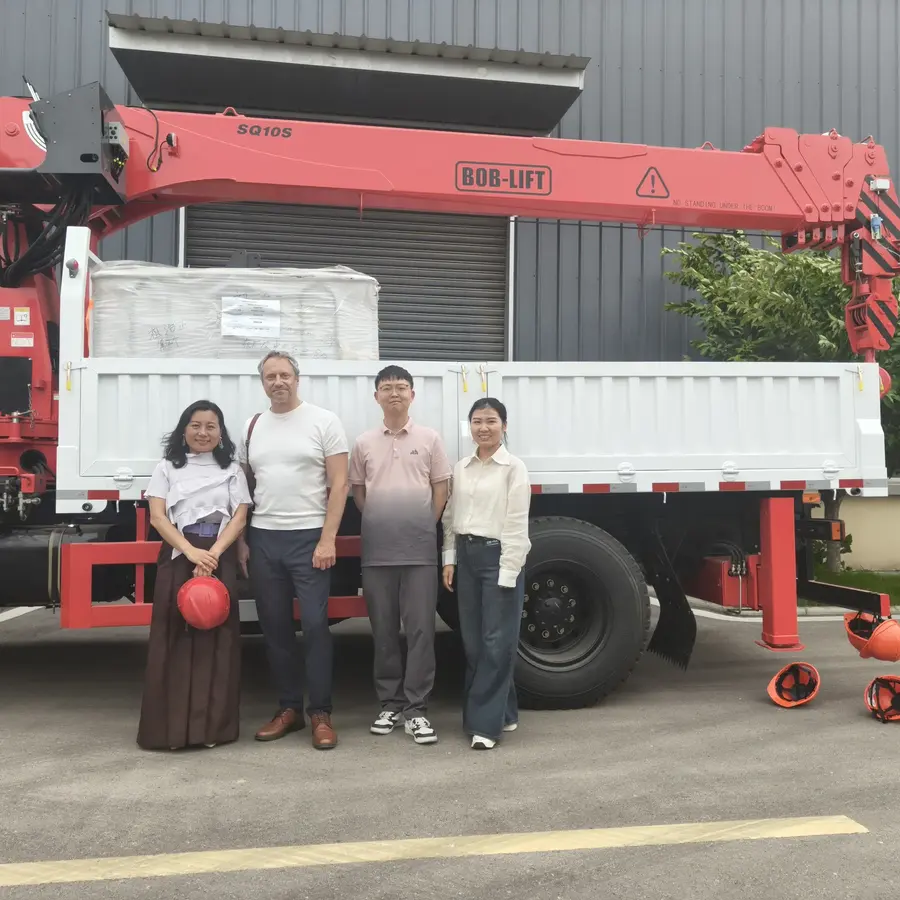 Customers from Kazakhstan visiting the BOB-LIFT factory