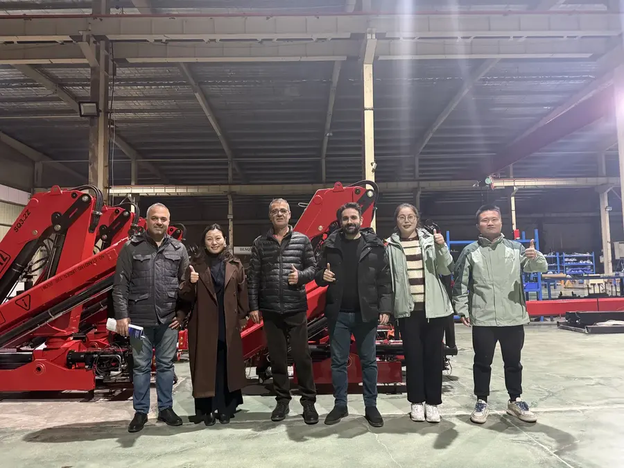 Customers from Turkey visiting the BOB-LIFT factory