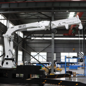 Lifting Machinery and a Steel Tank with a 12-Ton Truck Crane in Argentina