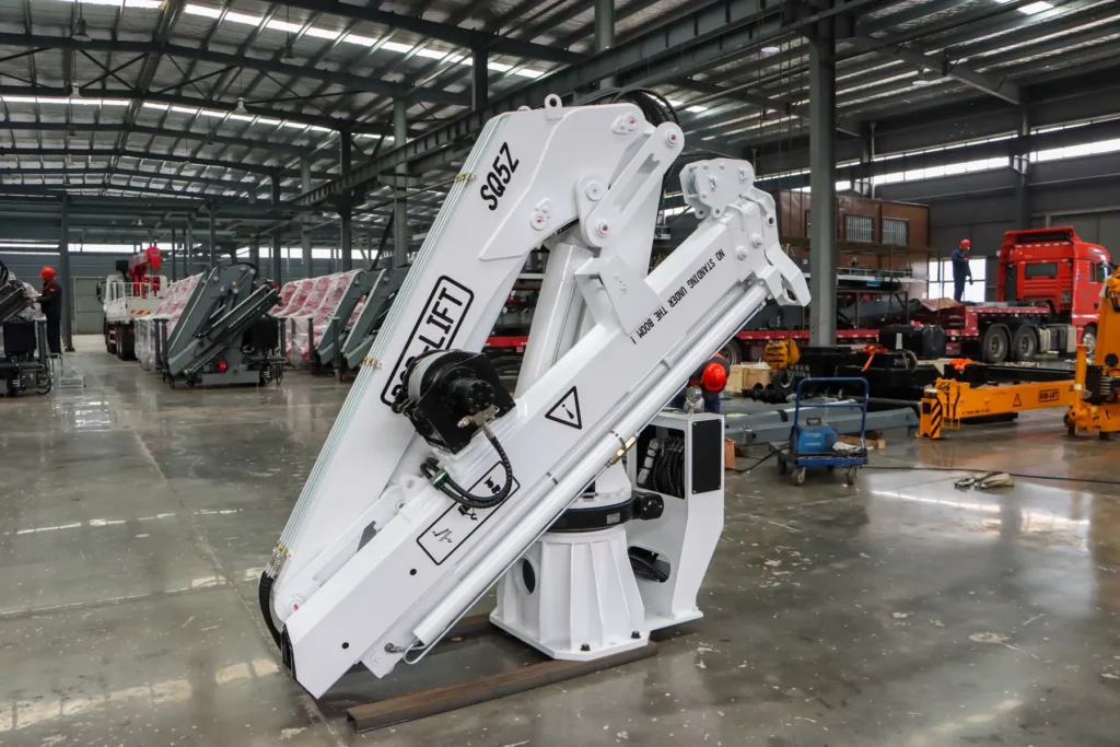 Telescopic Marine Cranes for Island Harbour Cargo in the Maldives